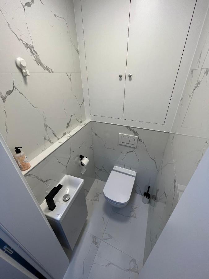 Sundeck City Centre Apartment 브라티슬라바 외부 사진